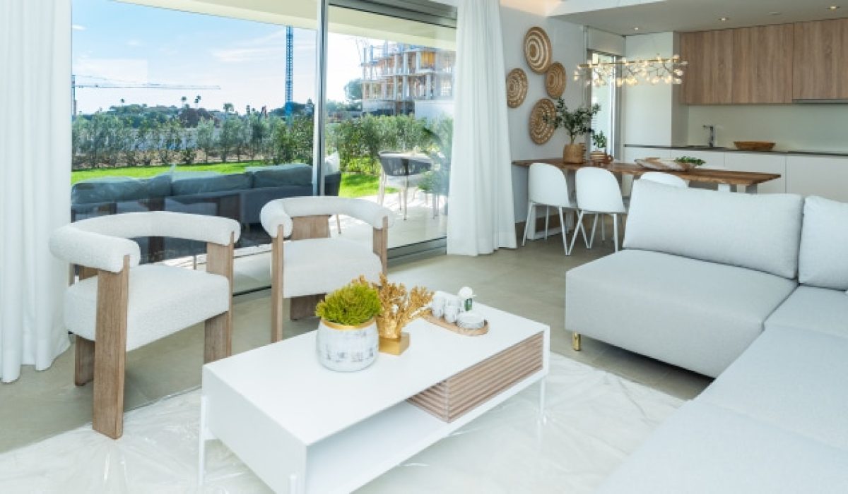 B2-Solana-Village-P4-1-La-Cala-Golf-livingroom-min