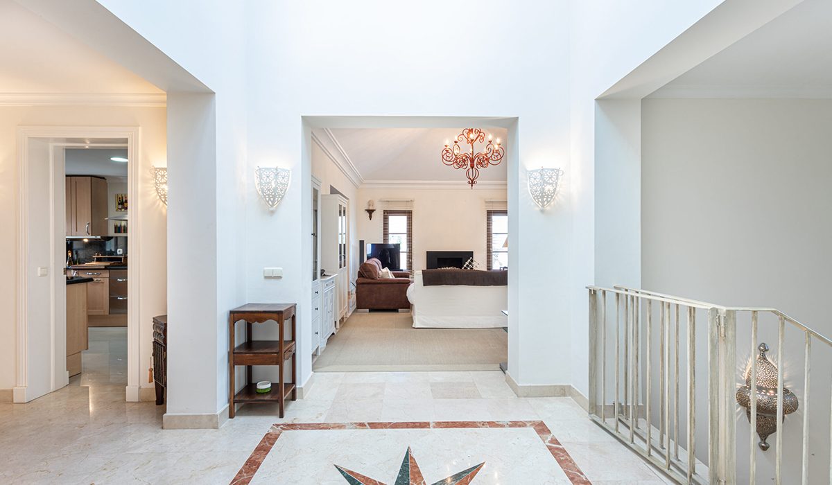 Villa-Nueva-Andalucia-NVOGA-Homes-22-scaled